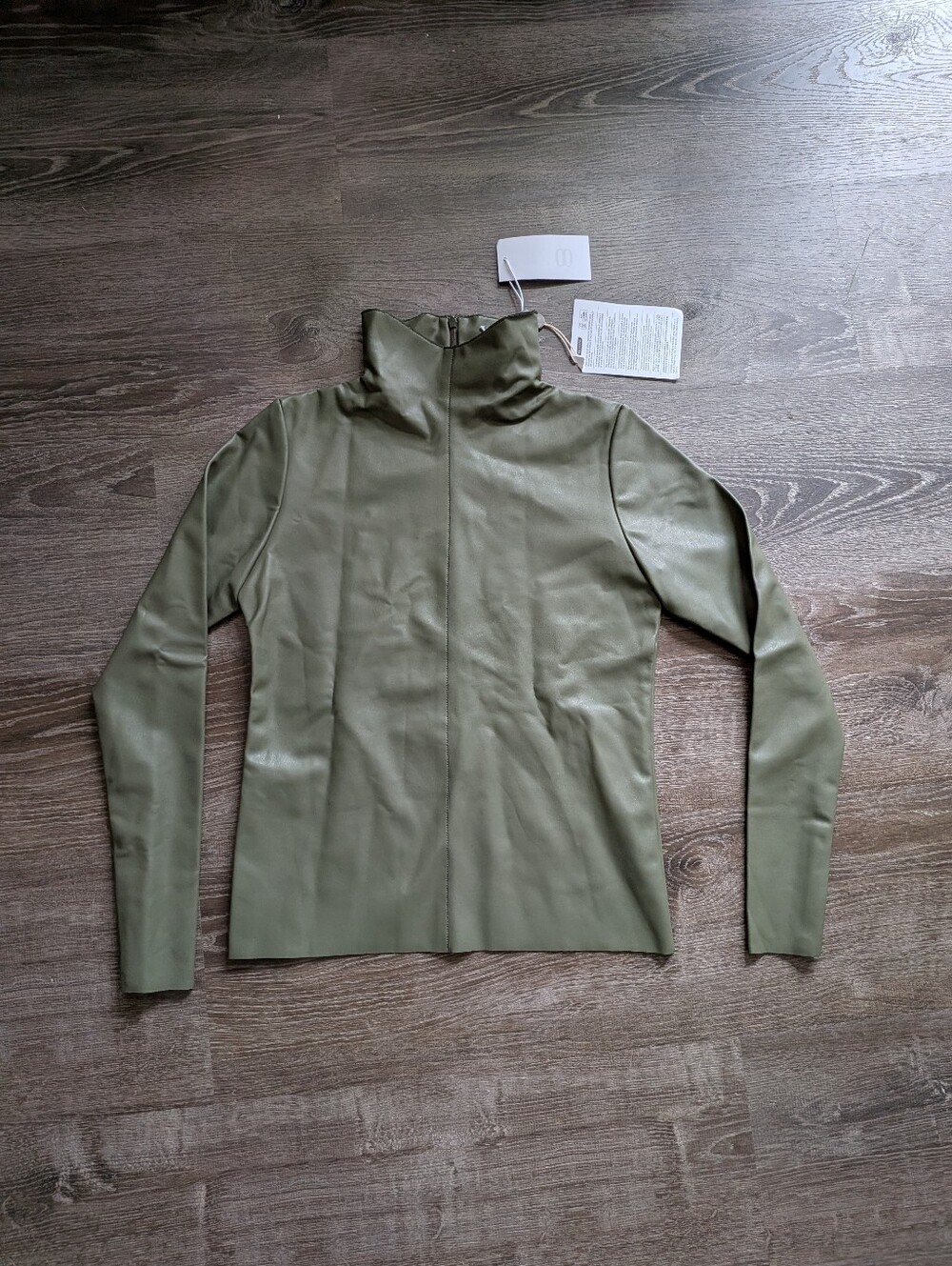 8 By Yoox Italian design army-olive green pleather turtleneck zip top sz. S
